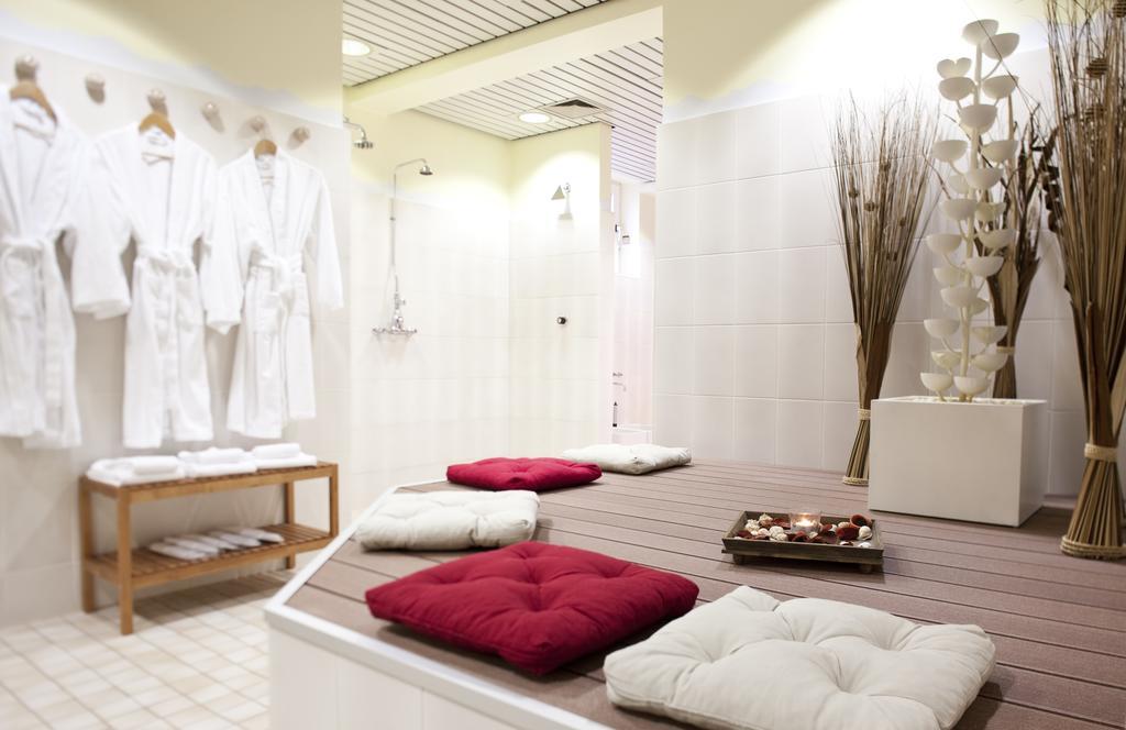 Leine Hotel Pattensen Ngoại thất bức ảnh